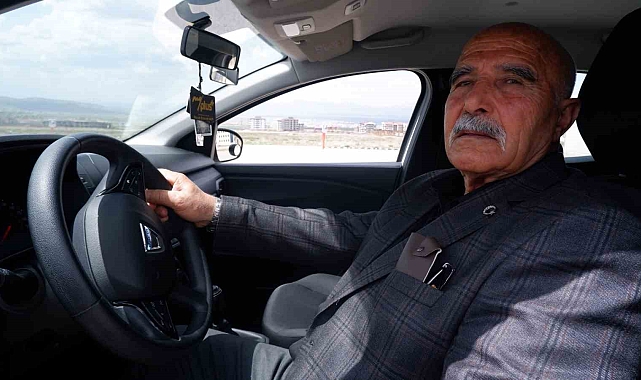 Azimli Eşref amca, ehliyet sınavını son hakkında