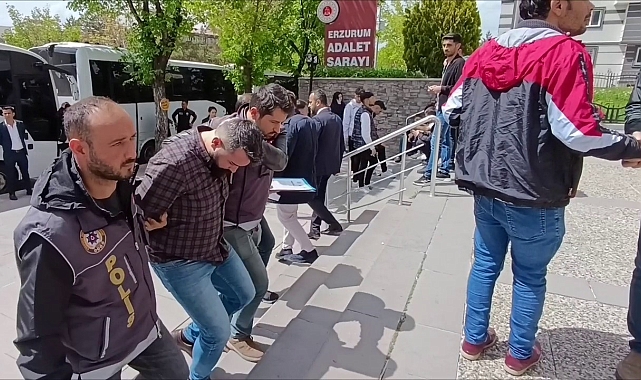 Babasını öldüren şahıs, adliyeye çıkarıldı