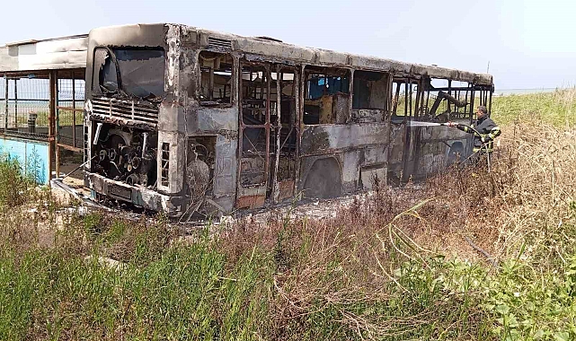 Balık ekmek otobüsü, yanarak kullanılamaz hale geldi
