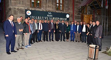 Başkan Özakalın'dan, bölge oda ve borsalarla bir araya geldi