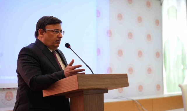 Başsavcı Kılıç: &quot;Üniversiteler şehirlerin lokomotifidir&quot;