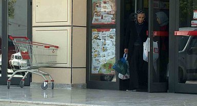 BİM şubesinde 'skandal' görüntü