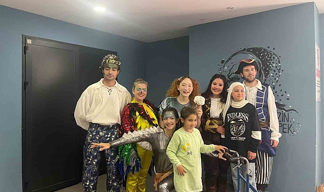 Bodrum Belediyesi, Öğrencilere Sihirli Gemi&#039;yi sergiledi