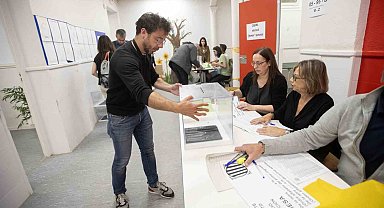 Bölgesel seçimler için sandık başına gittiler