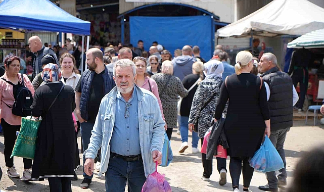Bulgarların alışveriş mesaisi sürüyor
