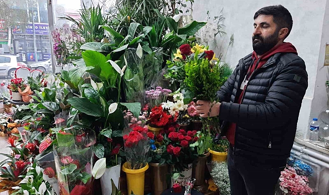 Çiçekçilerde Anneler Günü yoğunluğu yaşandı