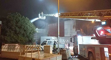 Çıkan yangını itfaiye ekipleri söndürdü