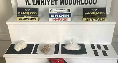 Çizgi film karakteri Mickey Mouse karakterini zula olarak kullanıp uyuşturucu sakladı