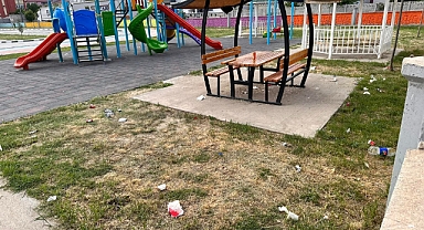 Çocuk parkları çöplüğe dönüyor