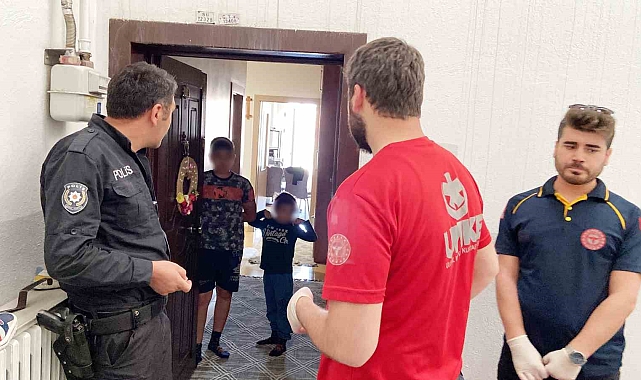 Çocuklarını eve kilitleyip işe giden anne hakkında soruşturma başlatıldı