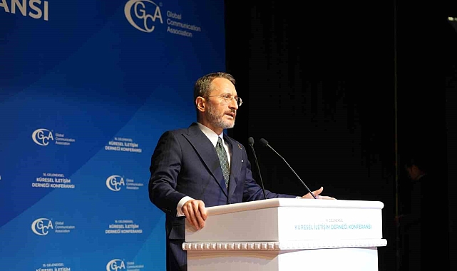 Cumhurbaşkanlığı İletişim Başkanı Fahrettin Altun: &quot;Hakikat krizi derinleşiyor&quot;