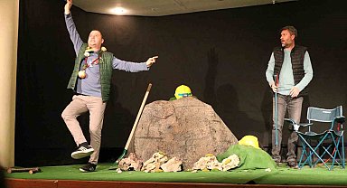 " Defineciler " Yozgatlı sanatseverlerden tam not aldı