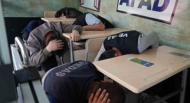 Depremi,  simülasyon tırında birebir yaşadılar