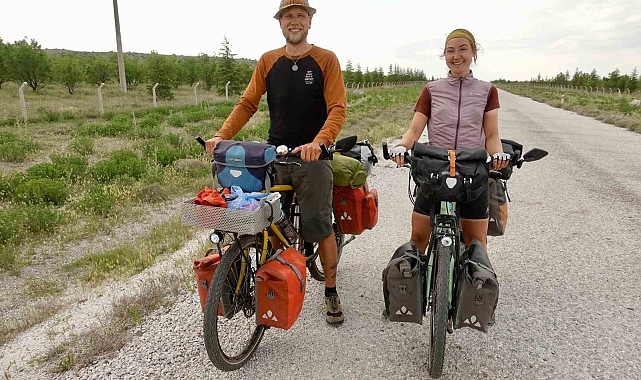 Dünya turuna çıkan İsviçreli çift, Meke Gölü&#039;ne ulaştı