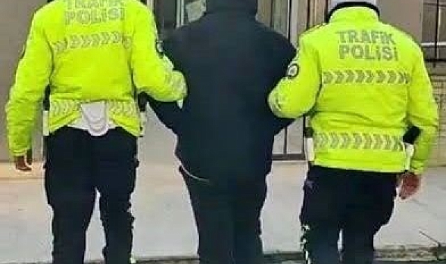 Ehliyetsiz araç kullanan çocuk  hırsız yakalandı