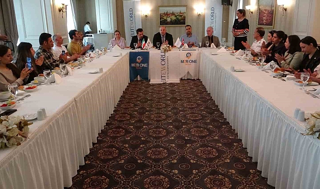 Elite World Van Hotel, İranlı acente temsilcilerini ağırladı