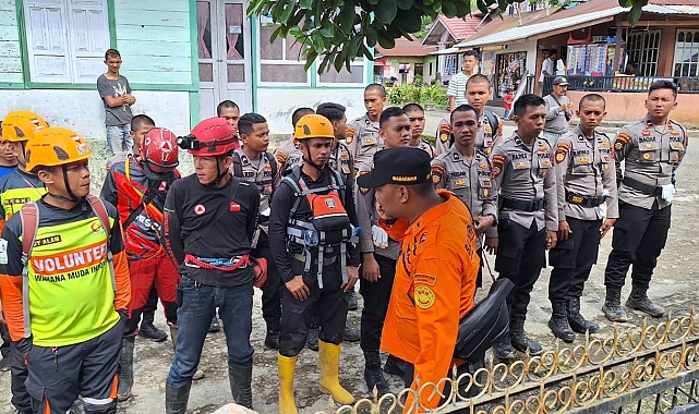 Endonezya&#039;daki sel ve toprak kaymasında bilanço ağırlaşıyor