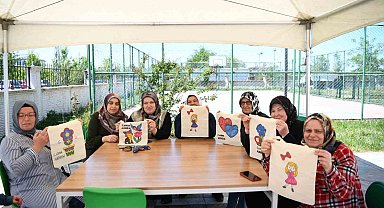 Engelli çocukların anneleri için Anneler Günü Atölye Etkinliği' gerçekleştirildi.