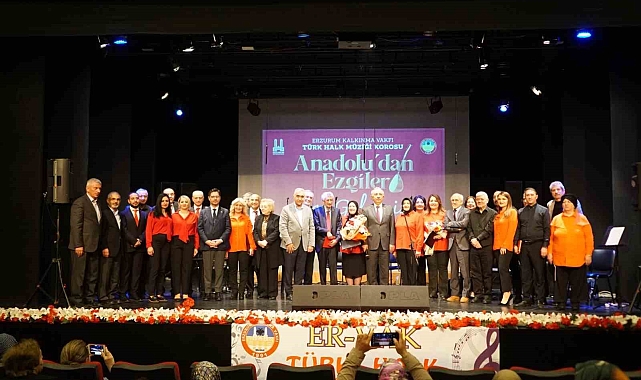 Erzurum Kalkınma Vakfı Türk Halk Müziği konser, yoğun ilgi gördü