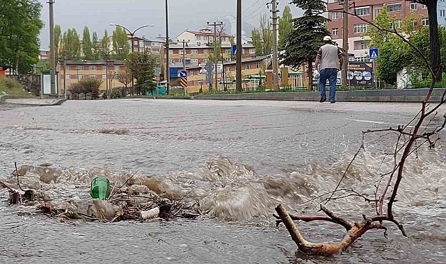 Etkili olan yağış hayatı olumsuz etkiledi