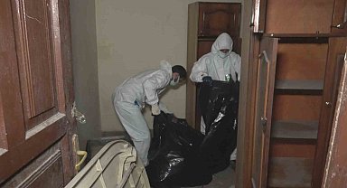 Ev değil sanki şehir çöplüğü