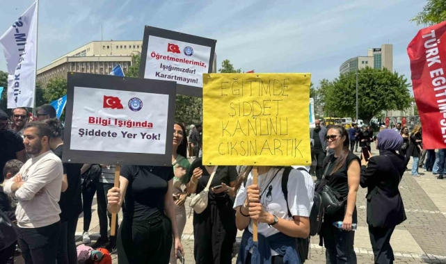Gaziantep&#039;te şiddete karşı öğretmenler basın açıklaması yaptı