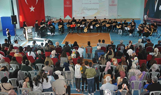 Gençlik Konseri ve El sanatları sergisi büyük beğeni aldı