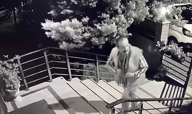 Girdiği apartmanda ayakkabıları toplayıp kaçtı