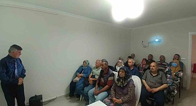 Hacı adaylarına yönelik "Hac Hazırlık Seminerleri" düzenledi