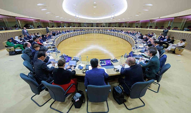 Hakan Fidan Belçika&#039;da