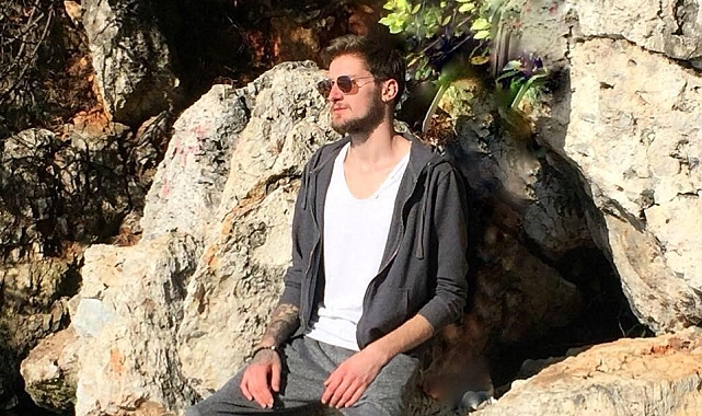 Hastane Personeli Olarak Görev Yapan Bir Kişi Ağaca Asılı Halde Ölü Bulundu