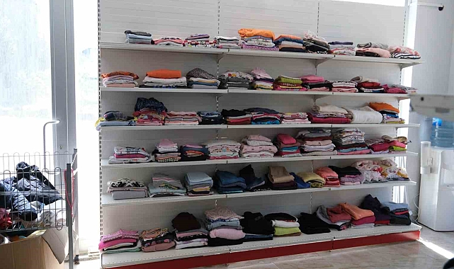 Hayır çarşısı, ihtiyaç sahiplerinin yüzünü güldürdü