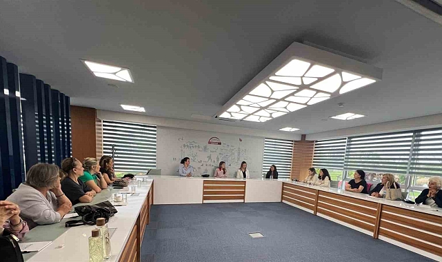 Hayvanseverlerle bir araya geldi