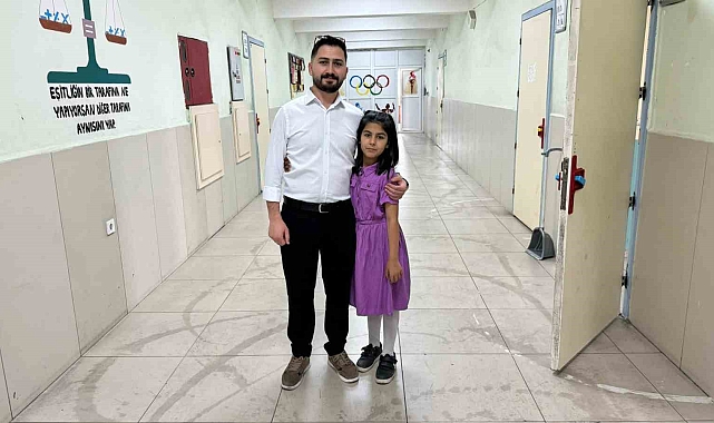 &quot;Heimlich&quot; manevrasıyla hayat kurtaran öğretmen o anları anlattı