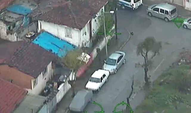 Helikopter destekli operasyonda 64  kişi gözaltına alındı