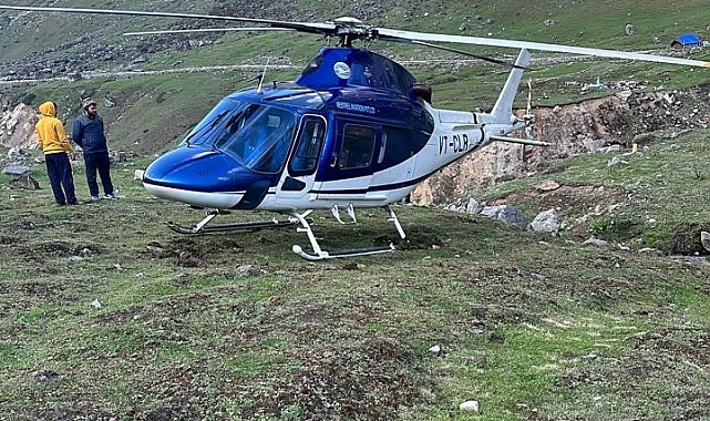 Helikopter, kendi etrafında dönerek pist dışına indi