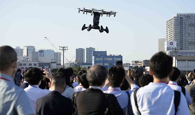 HEXA&quot; isimli uçan araba, Tokyo&#039;da, ilgiyle izlendi