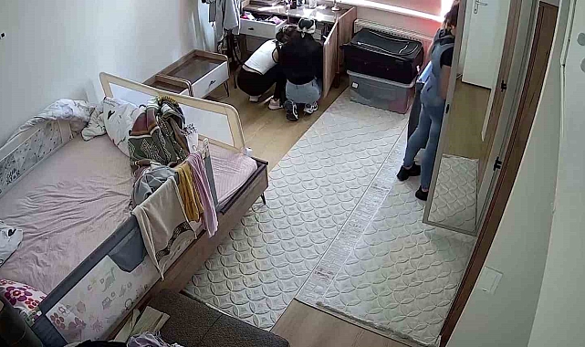 Hırsız kadınlar, 400 bin TL değerindeki ziynet eşyasını çaldı