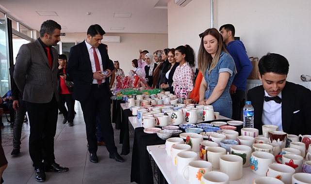 Iğdır Özel Eğitim Meslek Okulu ve Uygulama Okulu Yıl Sonu Sergisi Açtı