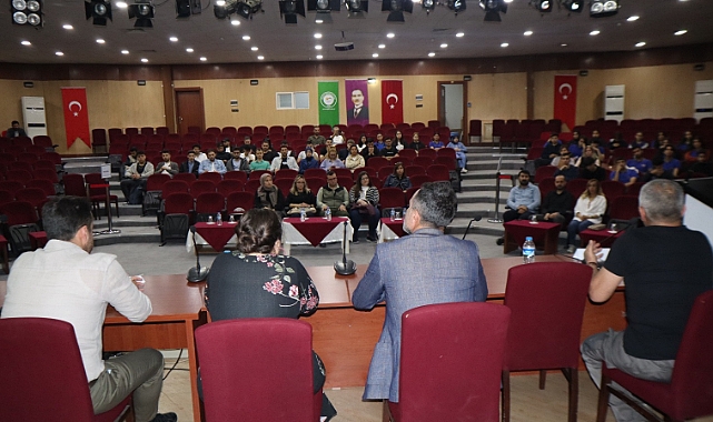Iğdır Üniversitesince, Dünya Biyoçeşitlilik Günü kapsamında konferans verildi