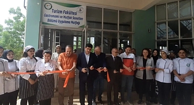 Iğdır Üniversitesinde Uygulama Mutfağı Açıldı