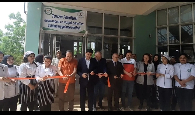 Iğdır Üniversitesinde Uygulama Mutfağı Açıldı