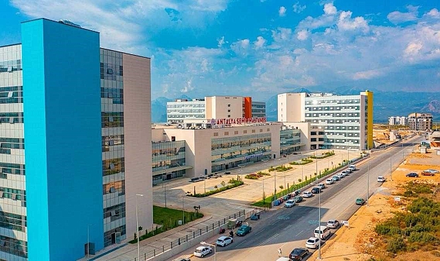 İlk obezite cerrahisi gerçekleştirildi