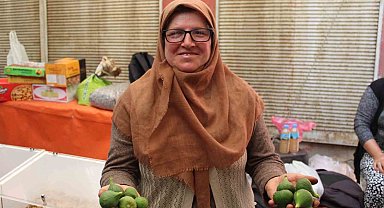 İncir reçelinde kullanılan ilekler pazar tezgahları süslüyor