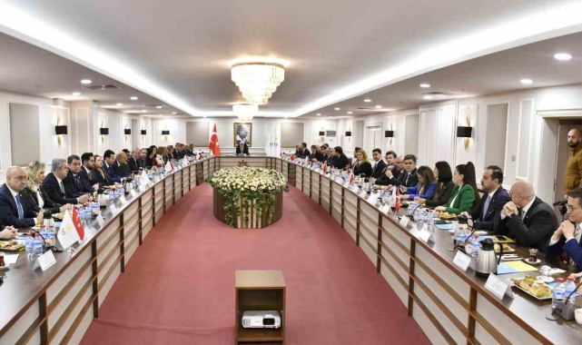 İYİ Parti lideri Dervişoğlu başkanlığında ilk GİK Toplantısı başladı