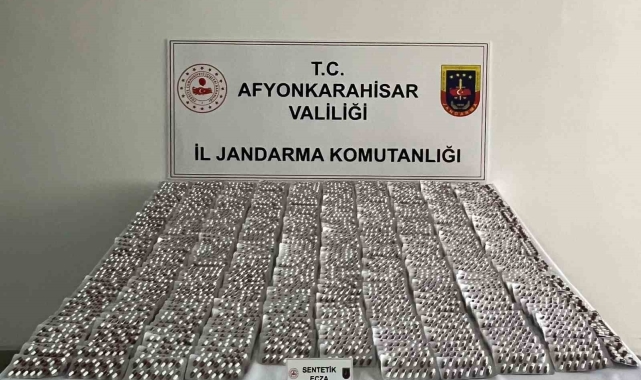 Jandarma ve polis ortaklığında zehir tacirlerine büyük darbe