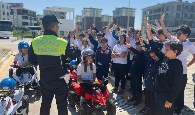 Jandarmadan trafik eğitimi