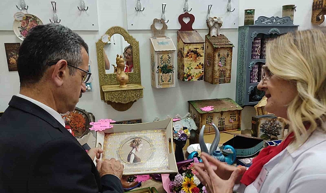 &quot;Kadın Emeği&quot; adlı yılsonu sergisinin açılışı gerçekleşti