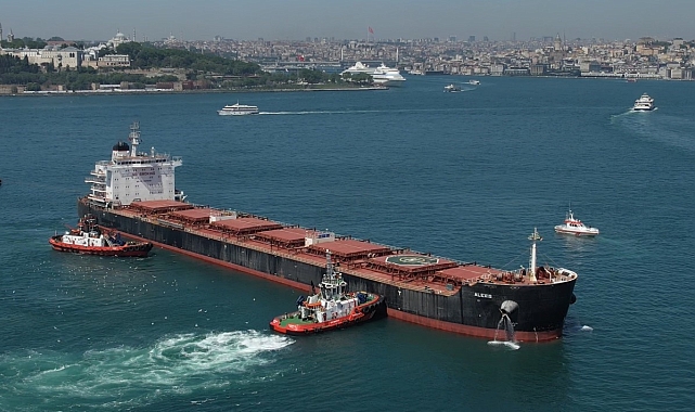 Karaya oturan gemiyi kurtarma çalışmaları başladı