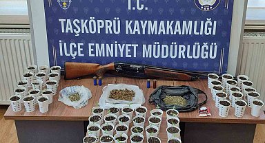 Karton bardak içerisinde uyuşturucu ele geçirildi